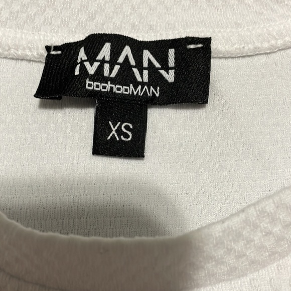 Mens BooHoo Man White Classic Fit T-Shirt - Picture 2 of 3